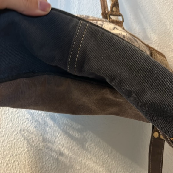 Myra Bag tote bag with shoulder and crossbody straps - Picture 3 of 8